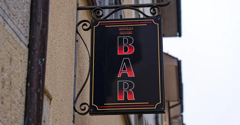 custom blade sign